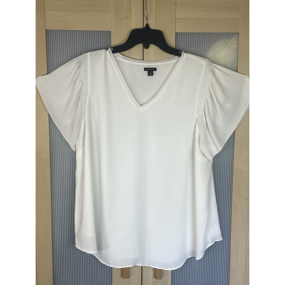 Ann Taylor V neck Short Flutter Sleeve Blouse Sz XL Boho Romantic Party Career